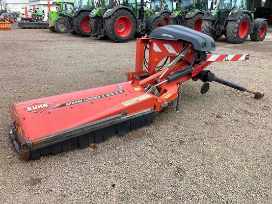 Broyeur d'accotement et déporté Kuhn S 1670 RTR