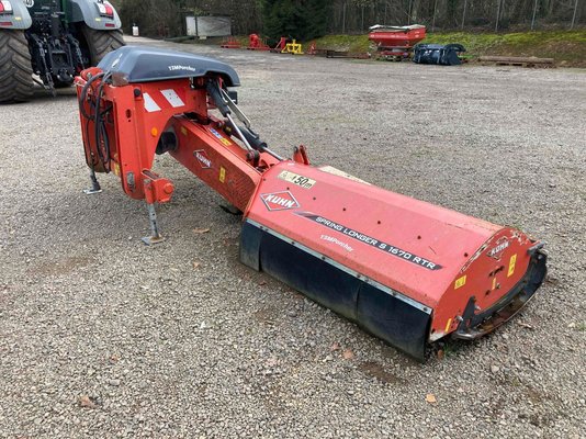 Broyeur d'accotement et déporté Kuhn S 1670 RTR