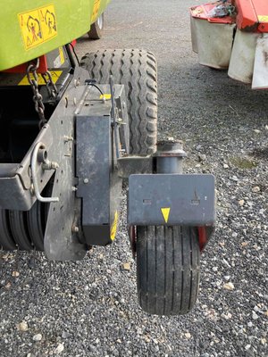 Presse à balles rondes Claas VARIANT 460 RF 