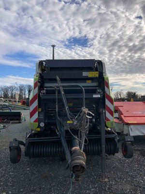 Presse à balles rondes Claas VARIANT 460 RF 