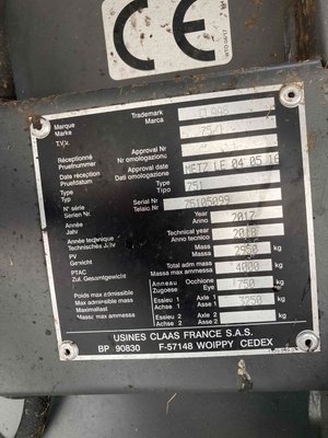 Presse à balles rondes Claas VARIANT 460 RF 