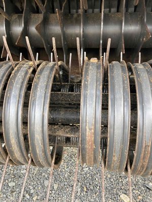 Presse à balles rondes Claas VARIANT 460 RF 