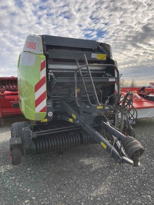 Presse à balles rondes Claas VARIANT 460 RF 
