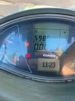 Tracteur agricole Claas ARION 620 CEBIS