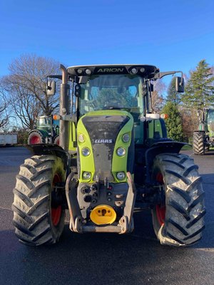 Tracteur agricole Claas ARION 620 CEBIS