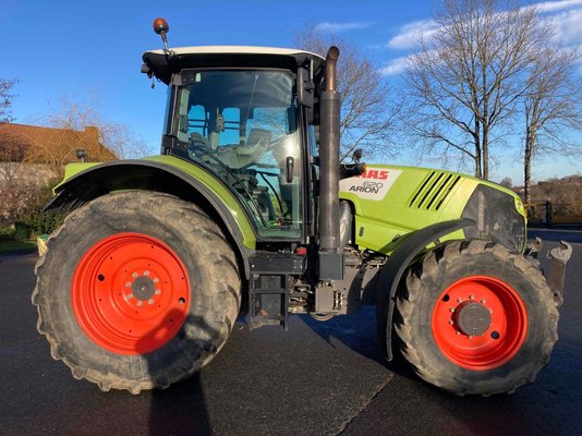 Tracteur agricole Claas ARION 620 CEBIS