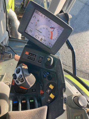 Tracteur agricole Claas ARION 620 CEBIS