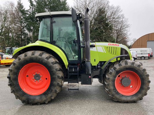 Tracteur agricole Claas ARION 630 CIS