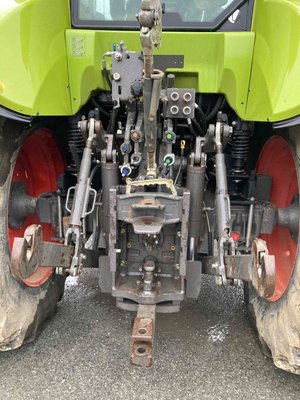 Tracteur agricole Claas ARION 630 CIS