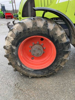 Tracteur agricole Claas ARION 630 CIS